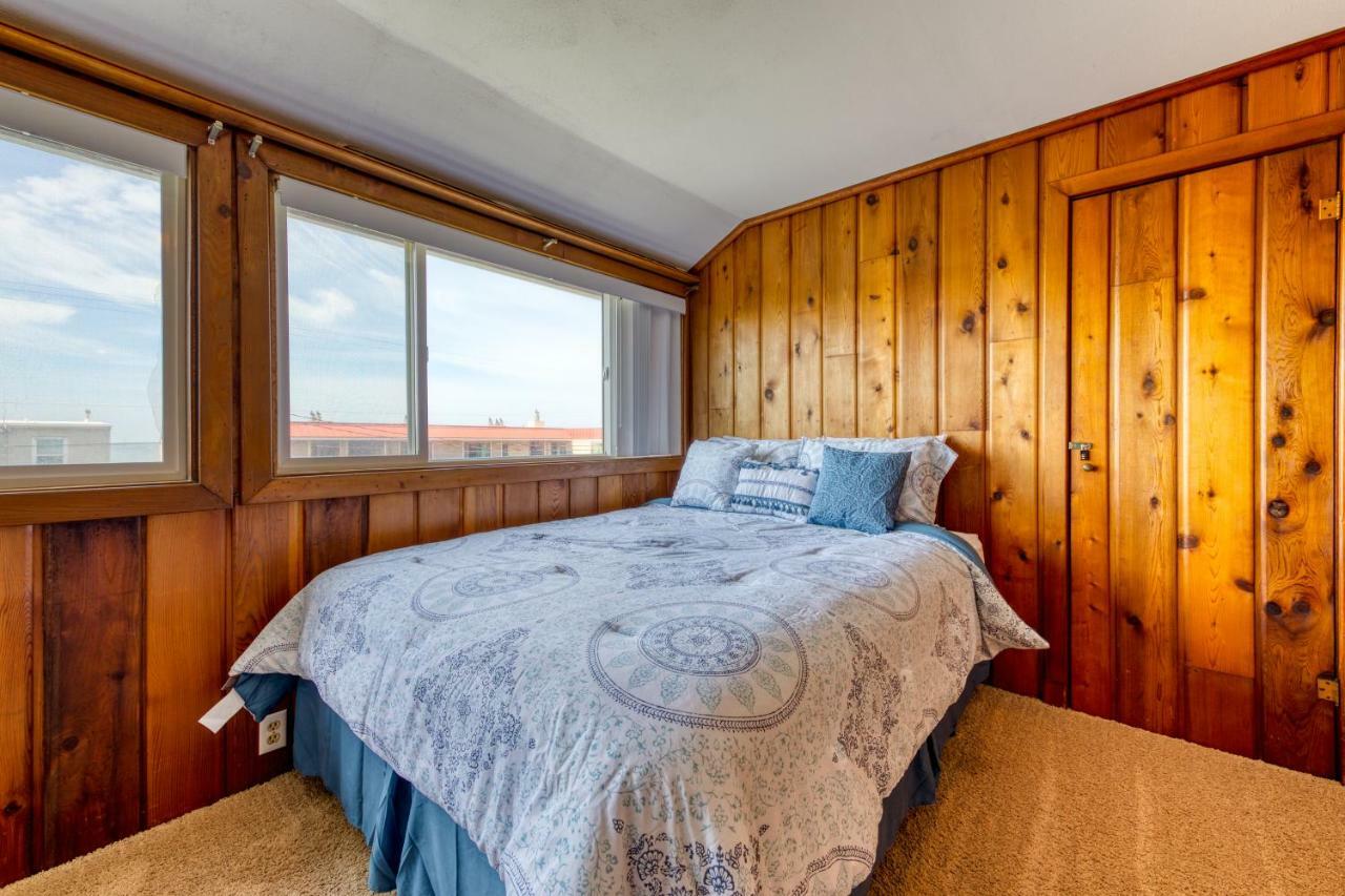 Villa Rockaway Breeze Rockaway Beach Esterno foto